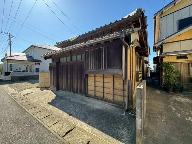 Choshi City, Uchihama Town (Hon-Choshi Station) 2-story building 7DK