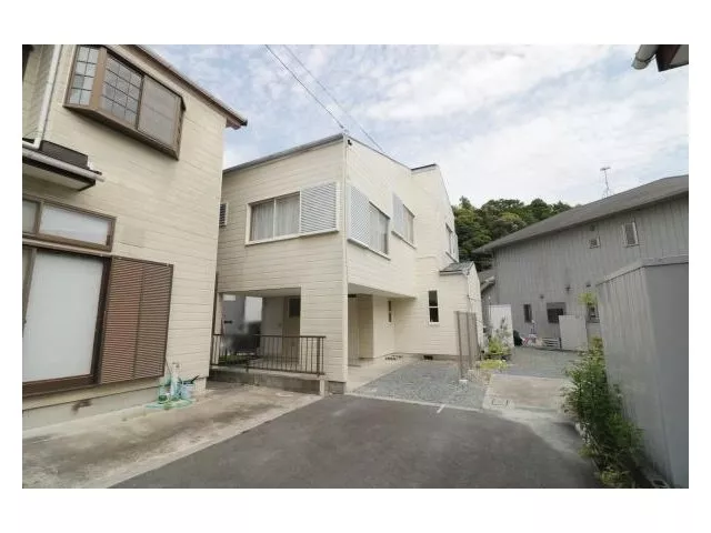 Renovated used house! Immediate occupancy possible! Good surrounding environment!