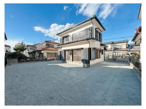 [Open house held] [Renovated] Possible to park 4 standard cars in parallel. Educational facilities within a 5-minute walk