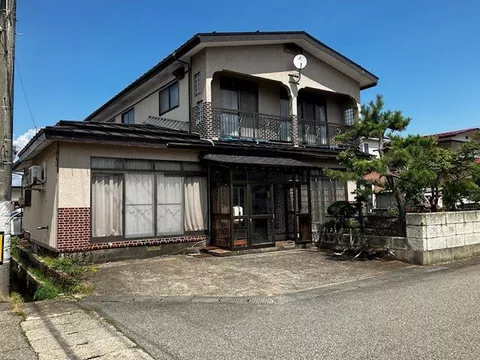 Obanacho (Omagari Station) 12 million yen