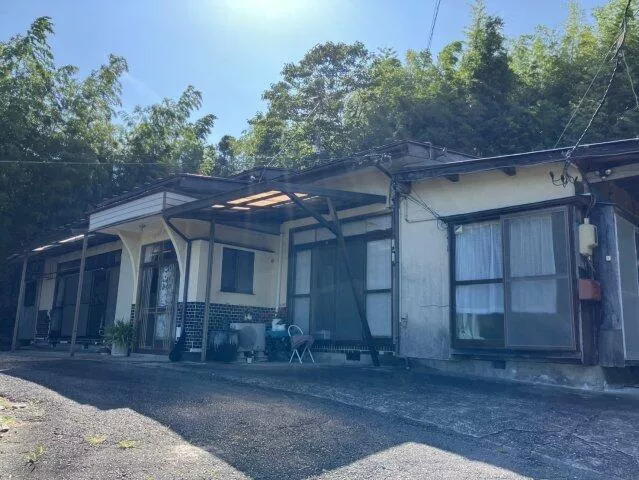 Ishinomaki City, Kitamura, Ishizaka (Higashi-Yahata Station) Single-story building 6K