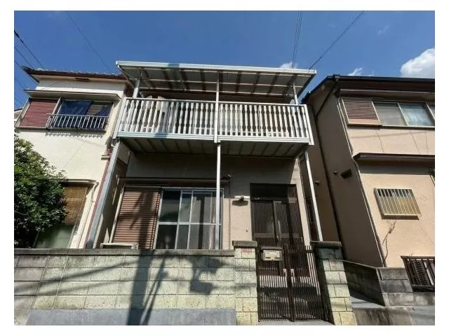 Two-story house with renovation history, well-maintained interior, equipped with reheating function in the bath