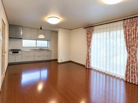 Kagoshima City, Tanaue 1-chome (Karumizaki Station), 2-story, 5LDK