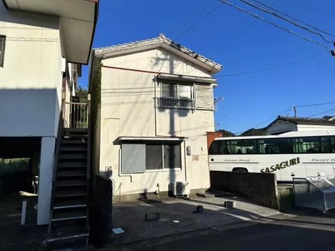3-chome, Aburatsu, Nichinan-shi, Kanagawa (Aburatsu Sta.) 2F 5DK

1,980,000 yen