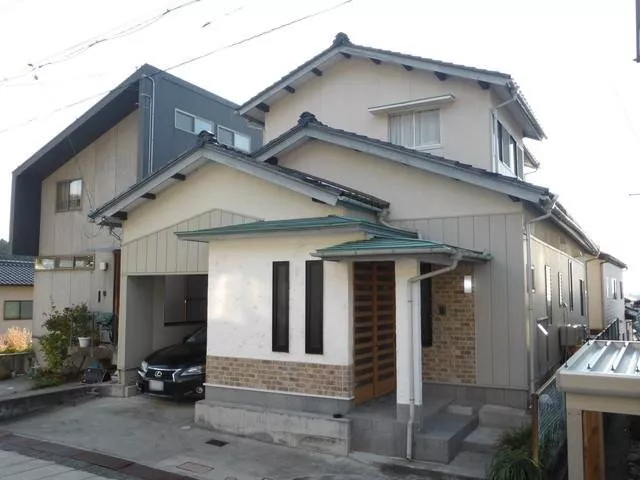 Renovated property in the Kosaka Elementary School district!! It is located on a hill, but as a result, from the bedroom