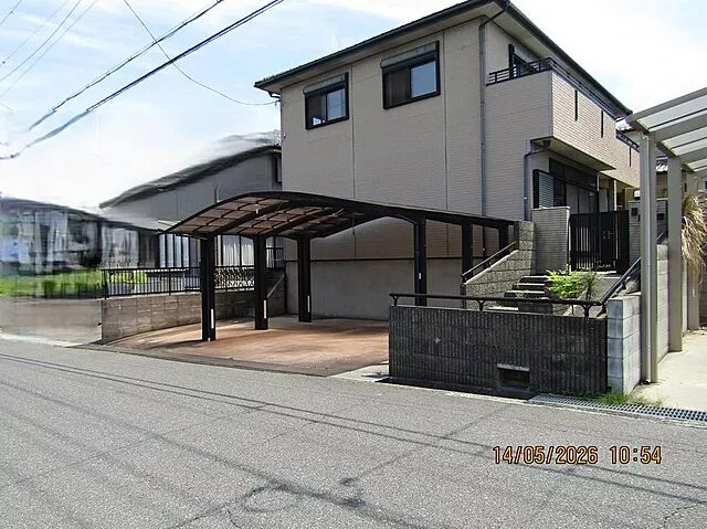 Used single-family home, JR Tōkaidō and Sanyō Main Line, Ōmihachiman Station, 45 minutes by bus, get off at Ōmi Bus, 2 minutes on foot