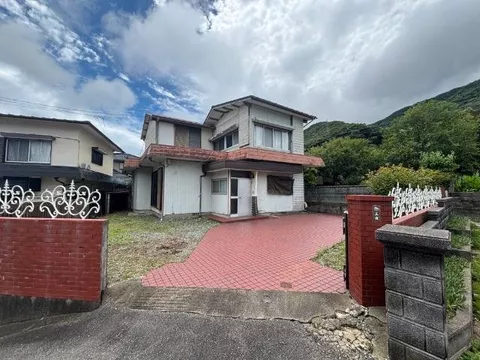 Hirayama Town 6 million yen - Image 1