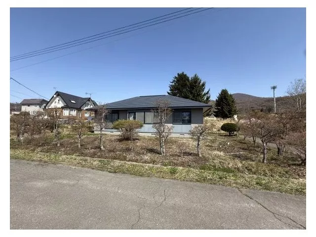 ○Single-story house built by Misawa Homes○Spacious land suitable for gardening and other activities