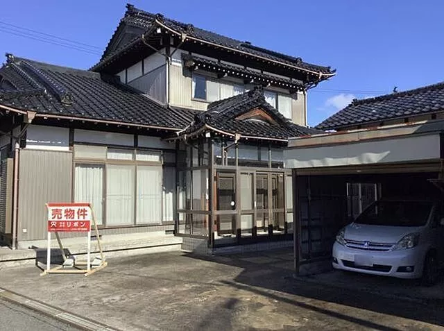 Used single-family home in Asoudani, Takaoka City