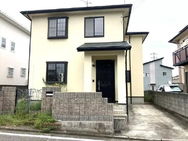 Matsuyama City Higashigaoka Town 2-story building 2LDK