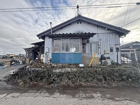 Used single-family home in Gyoda City, Oaza Tsutsune, detached house