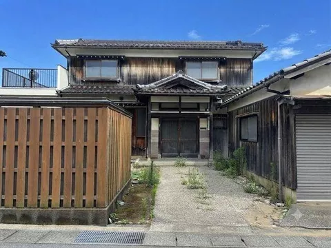 Hakusan City, Mikawa Eitai-cho (Mikawa Station) 2-story building 6DK