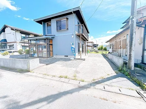 Used single-family home in Nanyo City, Kunizuka