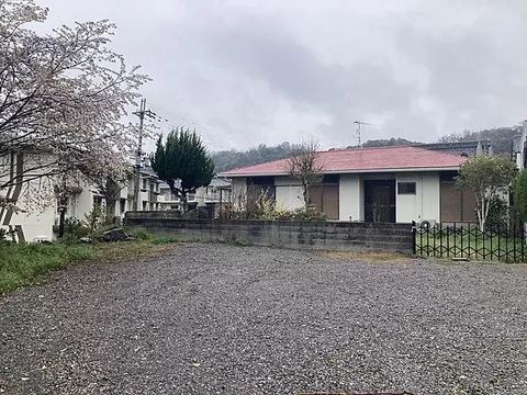 Used single-family home, Wakayama Electric Railway Kishigawa Line, Kishik Station, 15 minutes by bus, get off in front of Nogami Kousei Hospital, 5.2 km