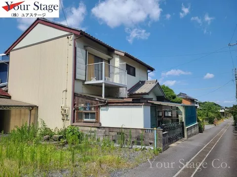 Oaza Komono (Yunoyama Onsen Station) 6 million yen