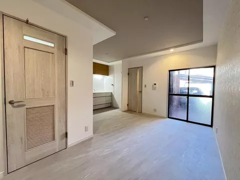 Immediate viewing available!! Full renovation completed in January of the 8th year of Reiwa♪ Purchase possible from around 30,000 yen per month! Seller's contact