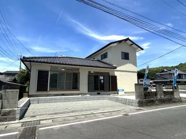 [Open House Held] [Interior and Exterior Renovations Completed] Garden space available. Seismic reinforcement work completed.