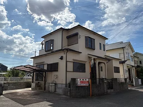 Used single-family home, Iwade City Higashisakamoto 35-14