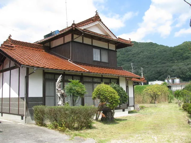 Higashihiroshima City, Kawachi Town Nakakawachi (Kawachi Station) 2-story 5DK