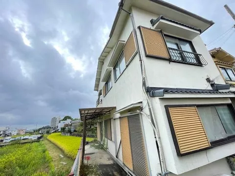 ■ Great location about a 13-minute walk from the station! ■ The building faces southwest, ensuring good sunlight and ventilation!