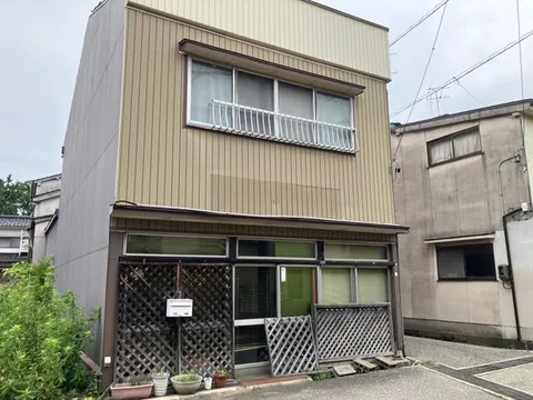 Imizu City, Yahata 2-chome (Higashi-Shinminato Station) 3-story 6DK