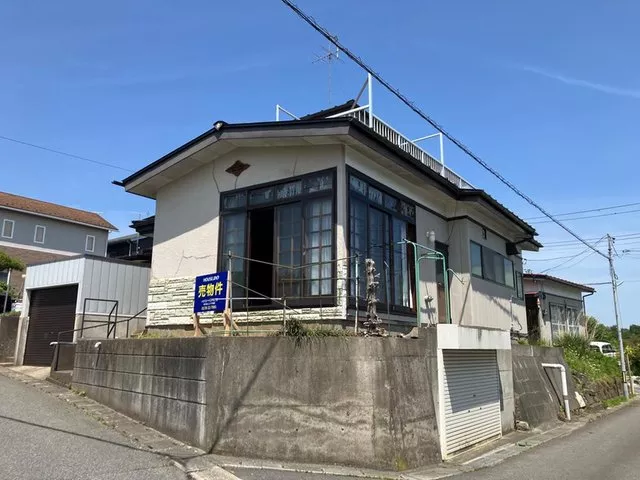 Good sunlight! Also recommended for renovation♪ 11 minutes on foot to Nakai Hayashi Elementary School