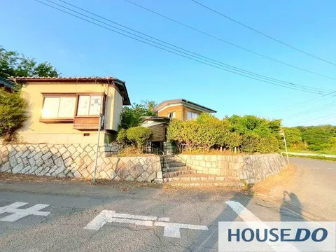 Nakashi Higashikura (Hitachitsuda Station) 2-story 5DK