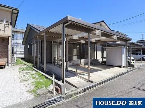 Used single-family home in Yamamuro Araya, used detached house