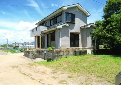 Nobeoka City, Shimomiwa Town (Minami-Nobeoka Station) 2-story 4LDK