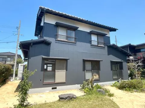 Tottori-shi, Tottori 3-chome, Mihagino (Suetsune station) 2F 5LDK

14,790,000 yen