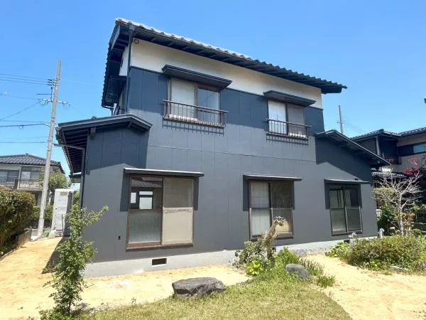 Tottori-shi, Tottori 3-chome, Mihagino (Suetsune station) 2F 5LDK

14,790,000 yen