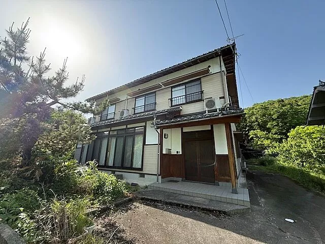 Used single-family home in Kawaramachi, Tottori City, Tenjinbara