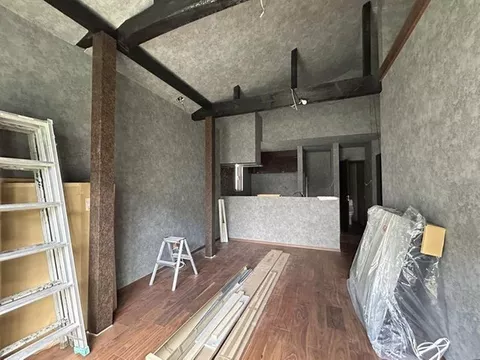 A single-story 1LDK under renovation, a spacious home with a 16.5 tatami mat LDK - Image 3