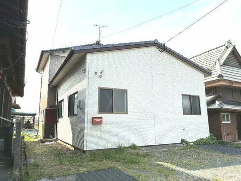 Saga City, Kawasoe Town, Oaza Inuidō (Saga Station) 2-story building 5DK