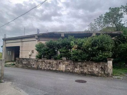 Nanjō City, Chinen, Kuhara (Shuri Station) Single-story building 4LDK