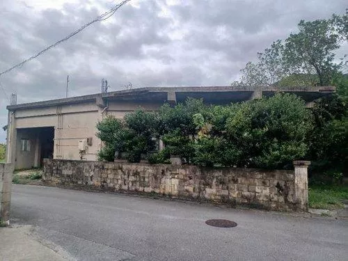 Nanjō City, Chinen, Kuhara (Shuri Station) Single-story building 4LDK