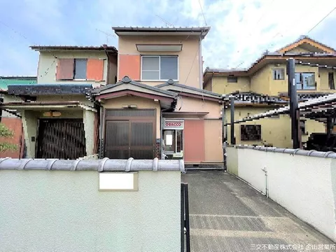 ■About 12 minutes on foot from "Inanega" Station■Good for living yourself or renovating for rental