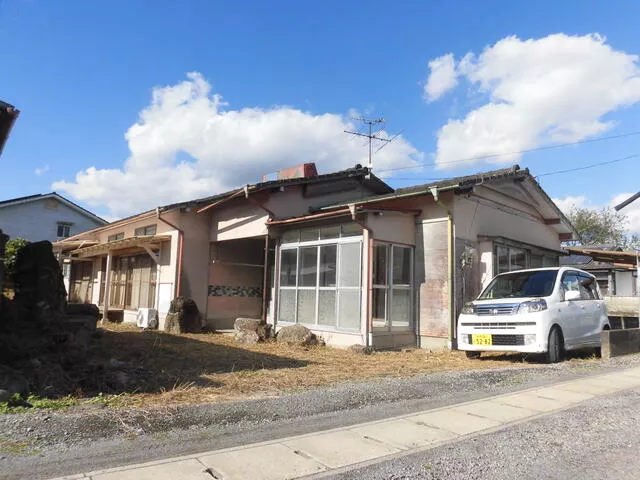 Kamihoku, Asagiri-cho, Kuma-gun (Asagiri Sta.) Single story house, 7DK

Single-story house 7DK