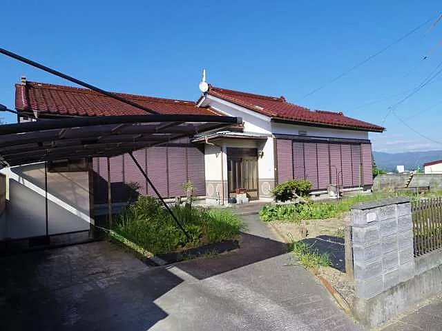 Used single-family home, Maesawa Castle, used residence