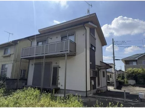 Spacious kitchen is attractive! Comes with air conditioning and lighting fixtures, ready to start a new life ♪