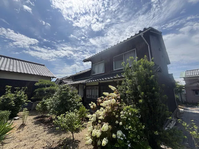 Tatsuno-shi, Mitsu-cho Kariya (Sanyo Aboshi Sta.) 2F 8DK

1.9 million yen