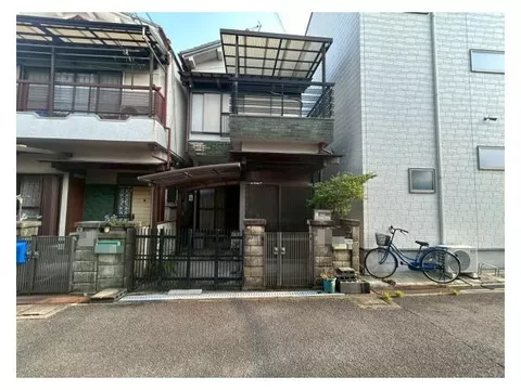 Keihan Main Line "Furukawabashi" Station approximately 10 minutes on foot, spacious balcony! Abundant surrounding facilities!