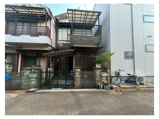 Keihan Main Line "Furukawabashi" Station approximately 10 minutes on foot, spacious balcony! Abundant surrounding facilities!