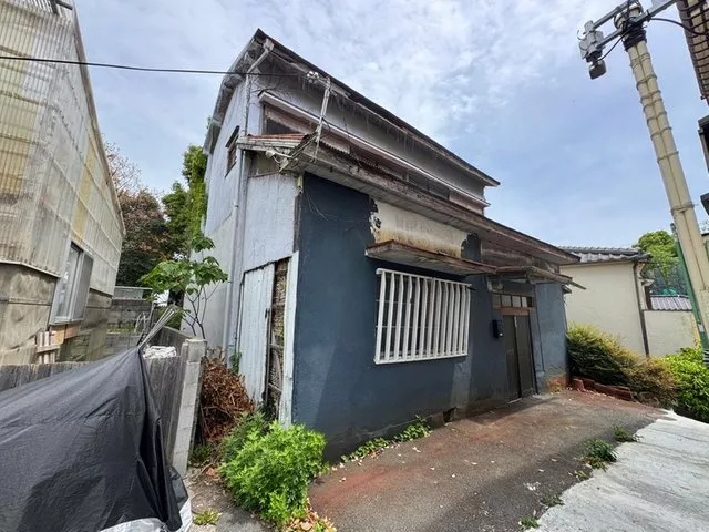 Ikedadera-cho (Nagata (Nagata Shrine Front) Station) 3,300,000 yen