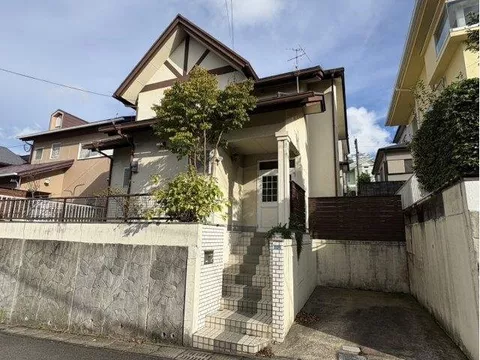 [Seiryo Elementary School & Seiryo Junior High School Area] The building is in good condition and ready for immediate occupancy!