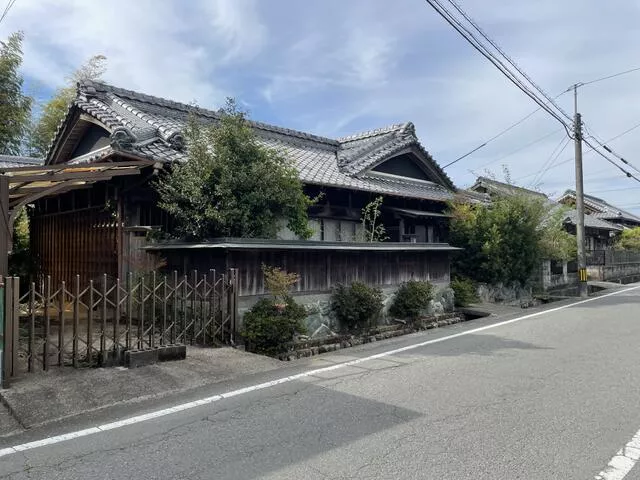 Tsu City, Ishi Town Nabe (Kawai Takaoka Station) 2-story 7DK