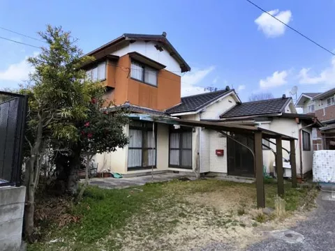 Takeo City Asahi-cho Oaza Amaku (Takeo Onsen Station) 2-story building 5SDK