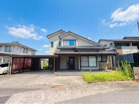 [Renovation history available] Ample parking + all-electric + comes with 4 air conditioners in a used detached house!