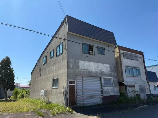 7-minute walk from Ebeto Station! A home with a spacious warehouse space♪