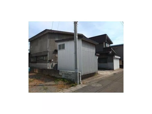 Oaza Matsubara East 5 8.5 million yen